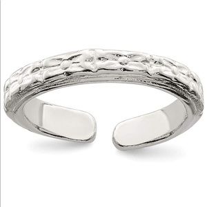 Adjustable toe ring